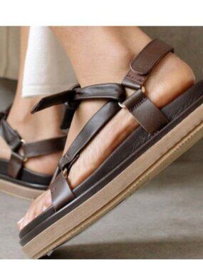 Alohas Tied Together Leather Sandals